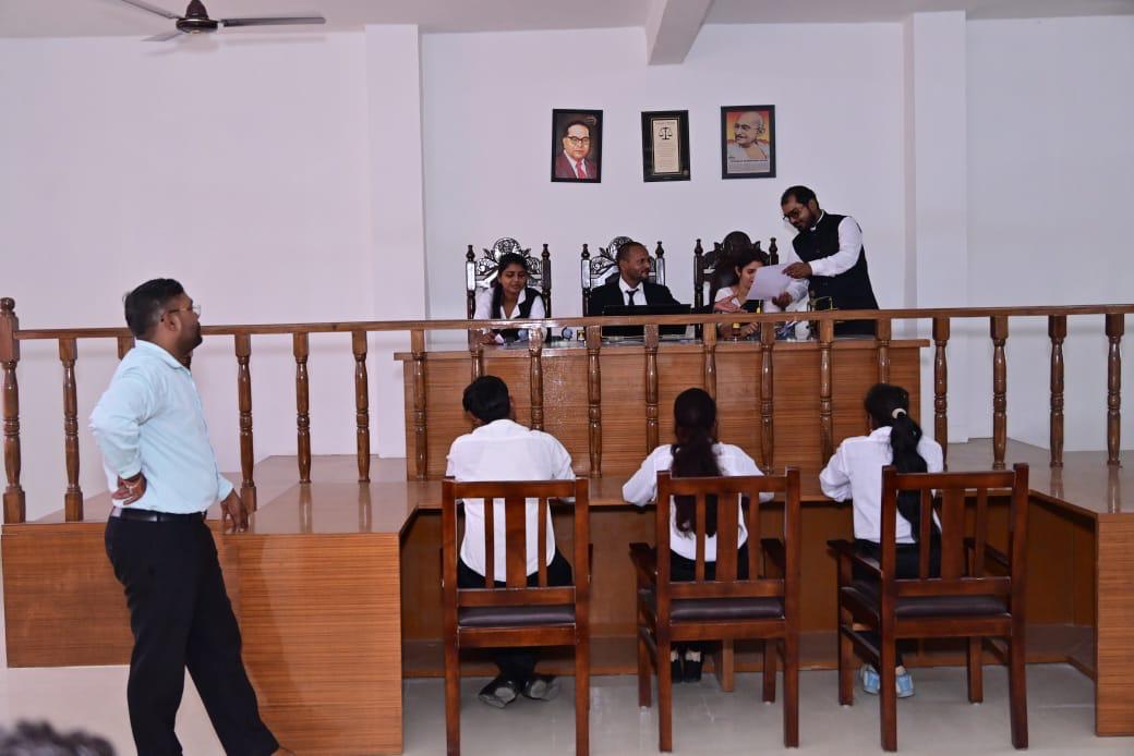 Moot Court 7